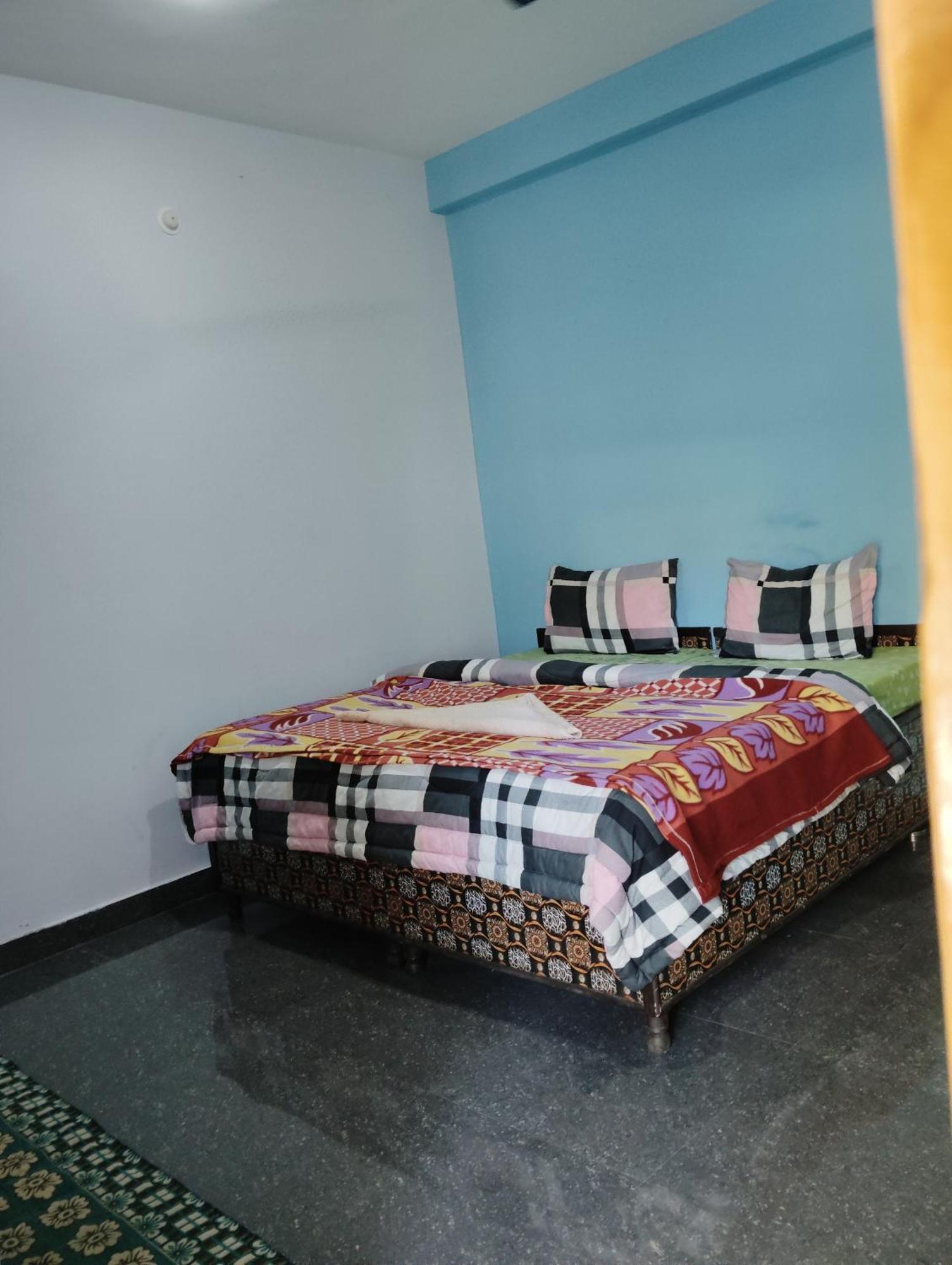 Dog N Hill Hotel Kasol Kültér fotó