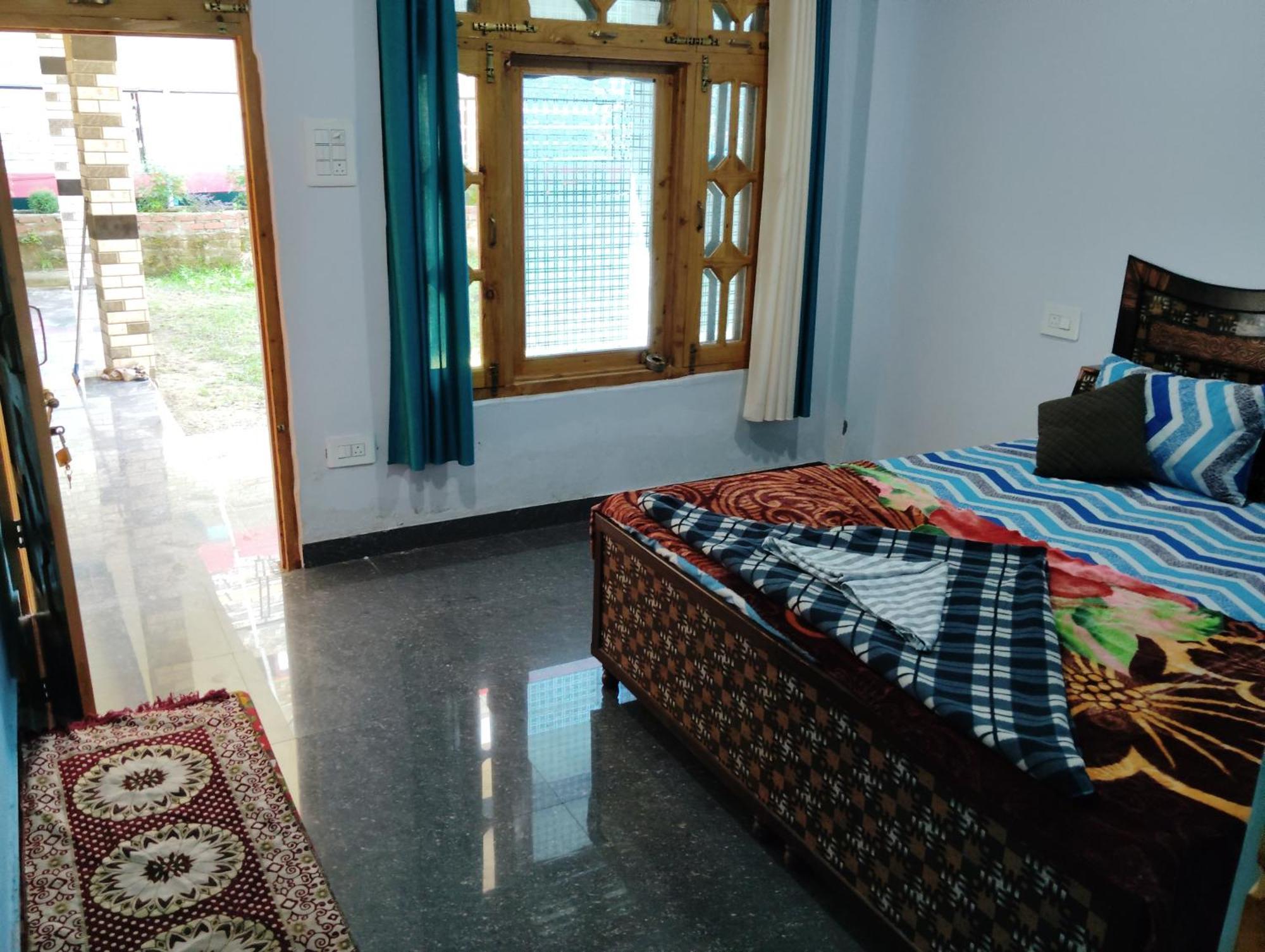 Dog N Hill Hotel Kasol Kültér fotó