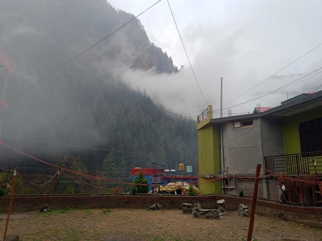 Dog N Hill Hotel Kasol Kültér fotó